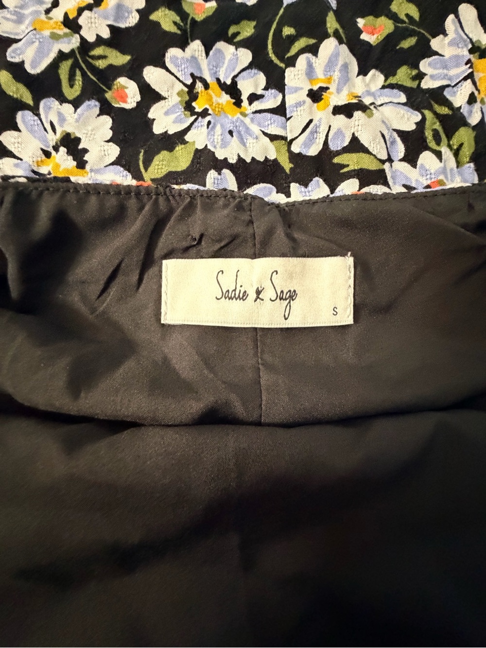 Sadie & Sage Black Cottage-Core Daisy Side Slit Strapless Maxi Dress Size Small - Picture 8 of 10